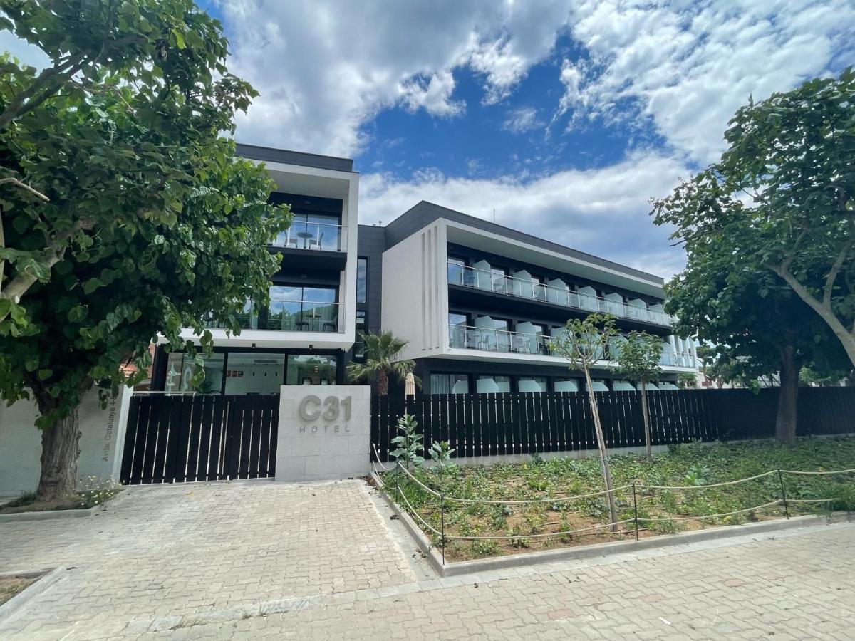 Hotel C31 Castelldefels Exteriör bild