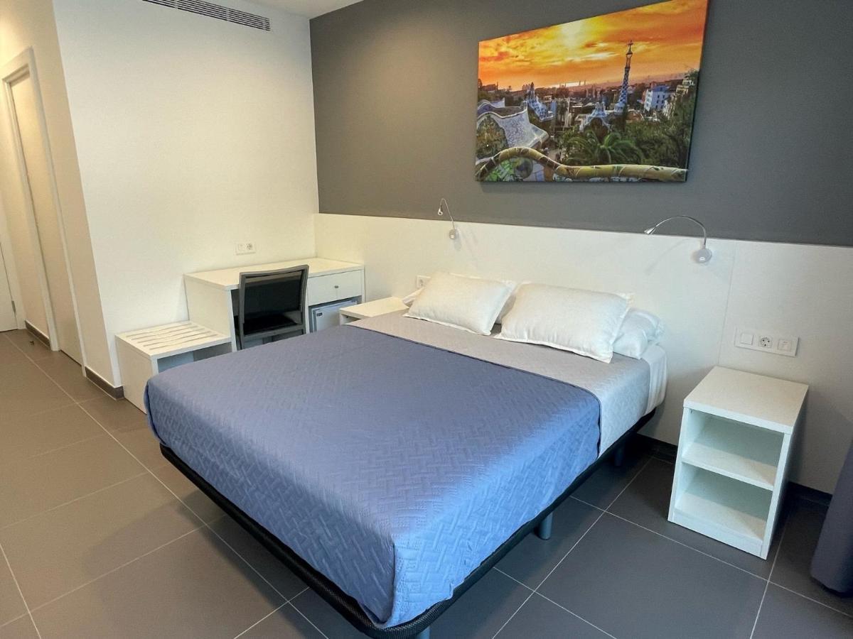 Hotel C31 Castelldefels Exteriör bild