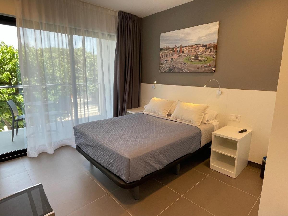 Hotel C31 Castelldefels Exteriör bild