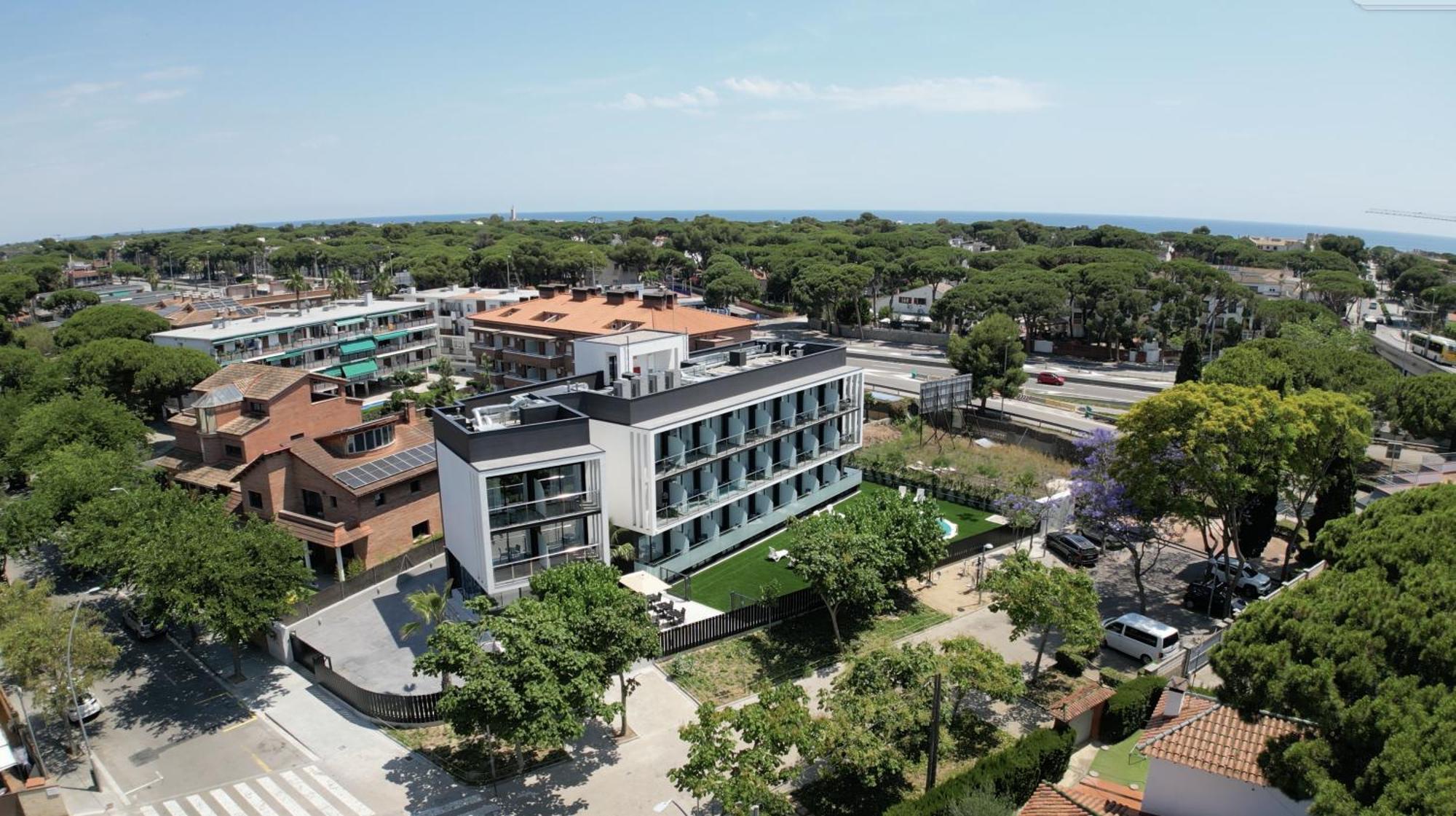 Hotel C31 Castelldefels Exteriör bild