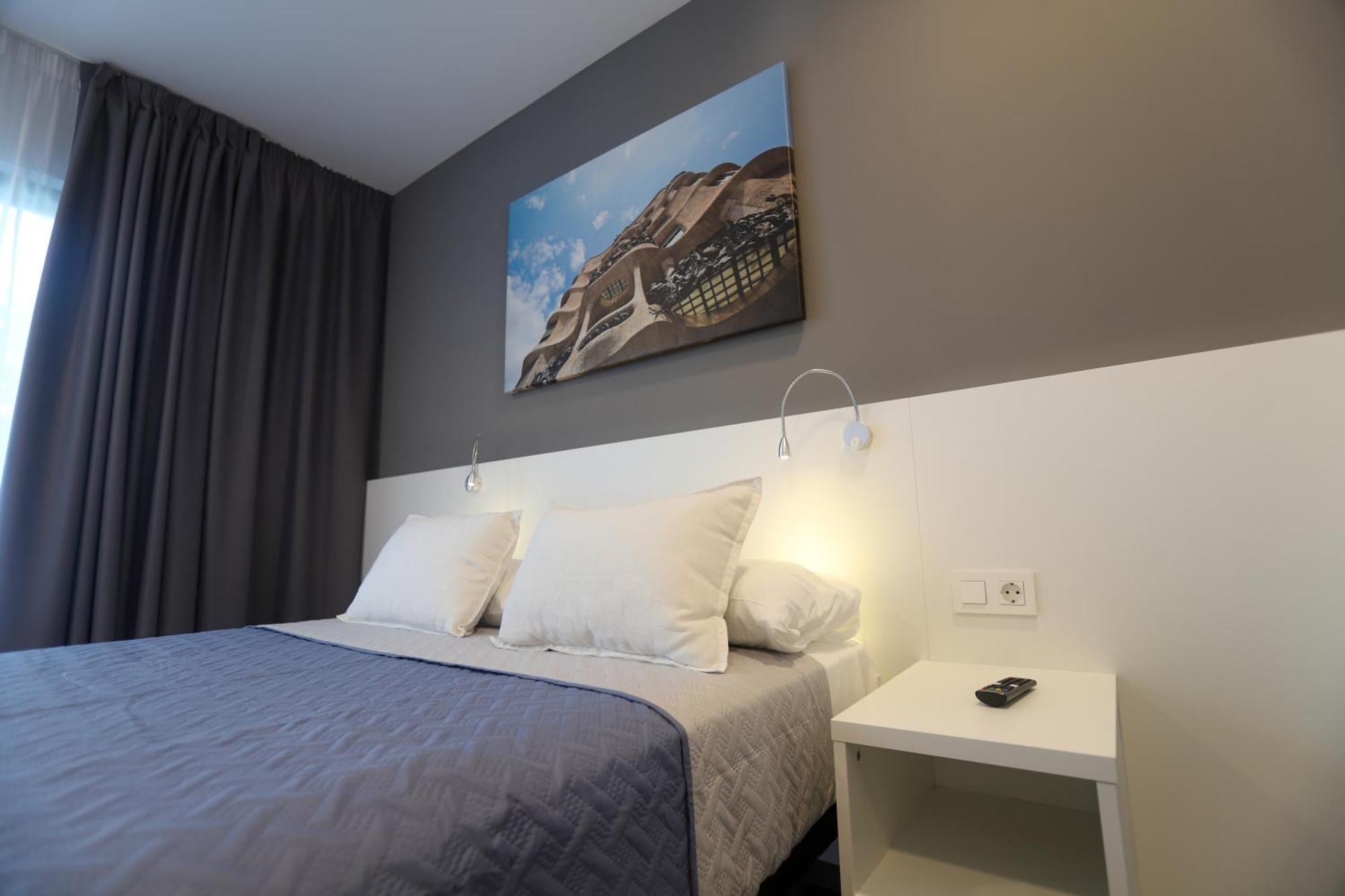 Hotel C31 Castelldefels Exteriör bild