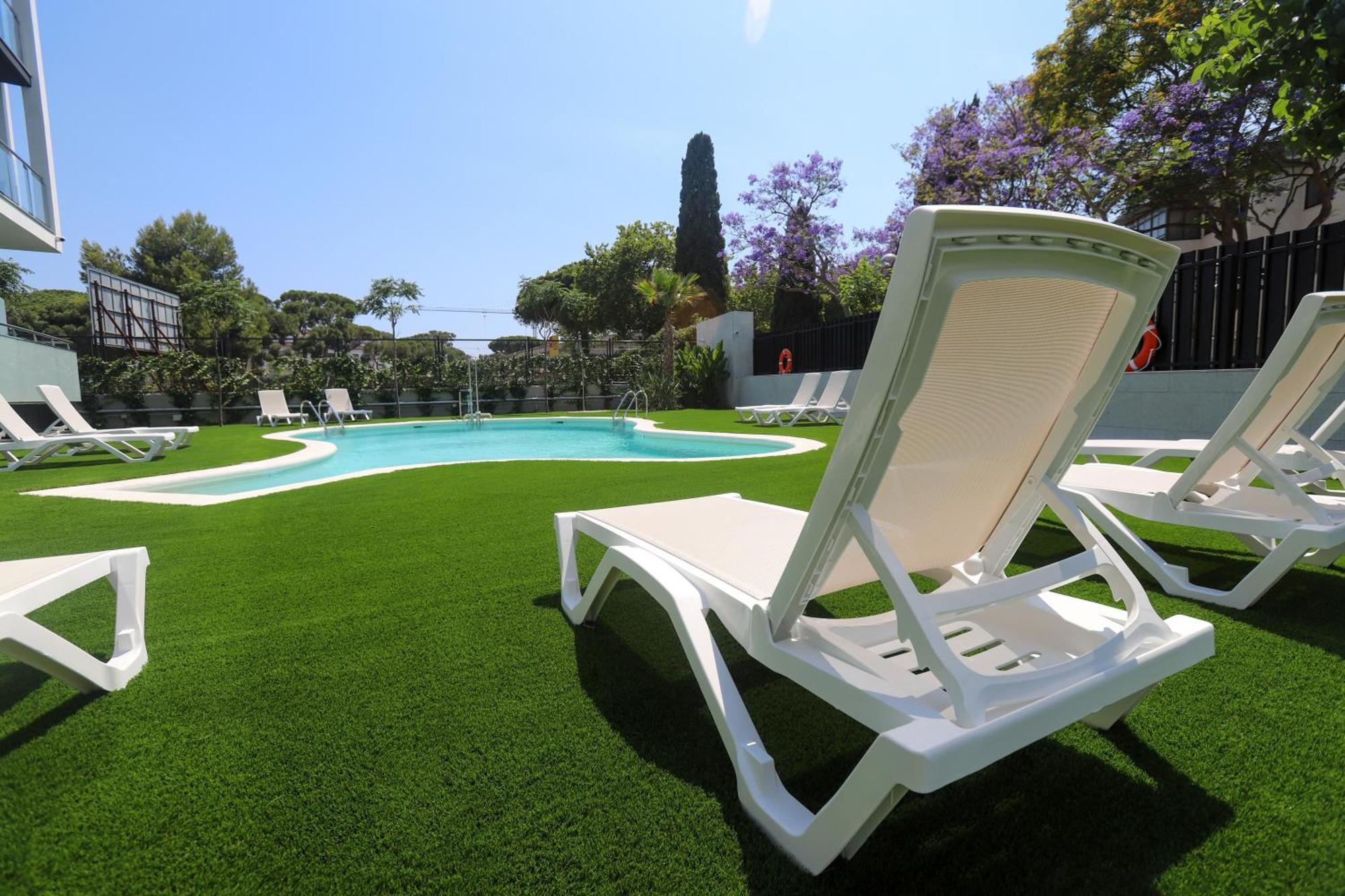 Hotel C31 Castelldefels Exteriör bild