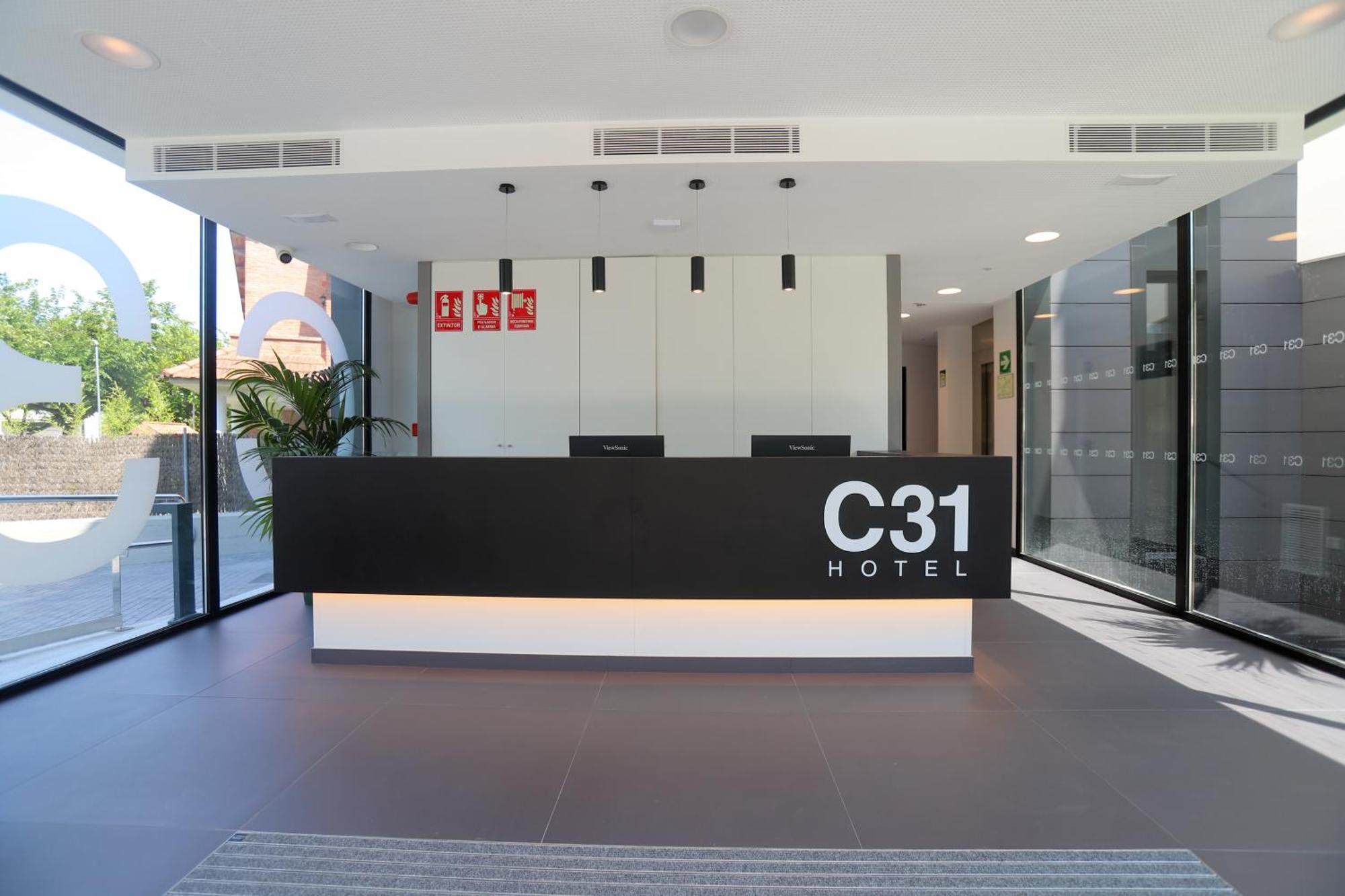 Hotel C31 Castelldefels Exteriör bild